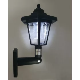 Dekoratív Napelemes Függőlámpa – Energiatakarékos és Stílusos Kültéri Világítás